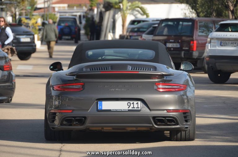 Porsche 911 Turbo S Cabrio (4)