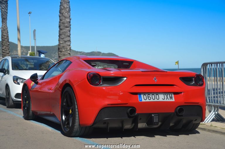 Ferrari 458GTB (6)