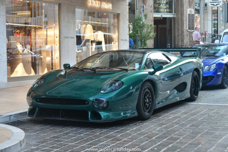 Jaguar XJ220 GT (1)