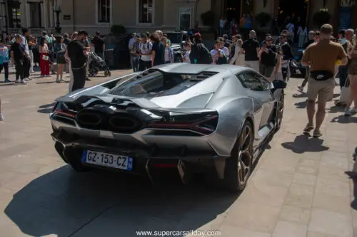 Lamborghini Revuelto (2)