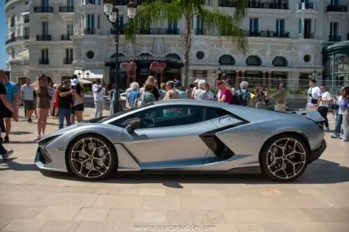 Lamborghini Revuelto (3)