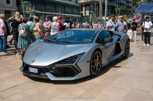 Lamborghini Revuelto (5)