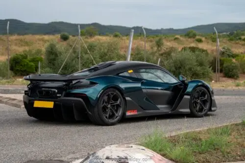 McLaren W1 MSO Serpentine (3)