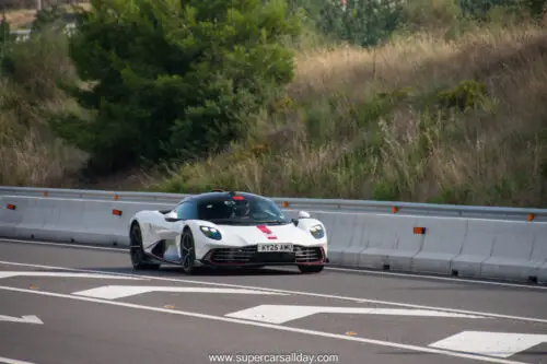 Aston Martin Valhalla (7)