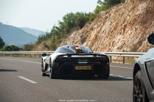 Aston Martin Valhalla (8)