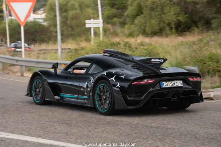 Mercedes-AMG ONE (3)