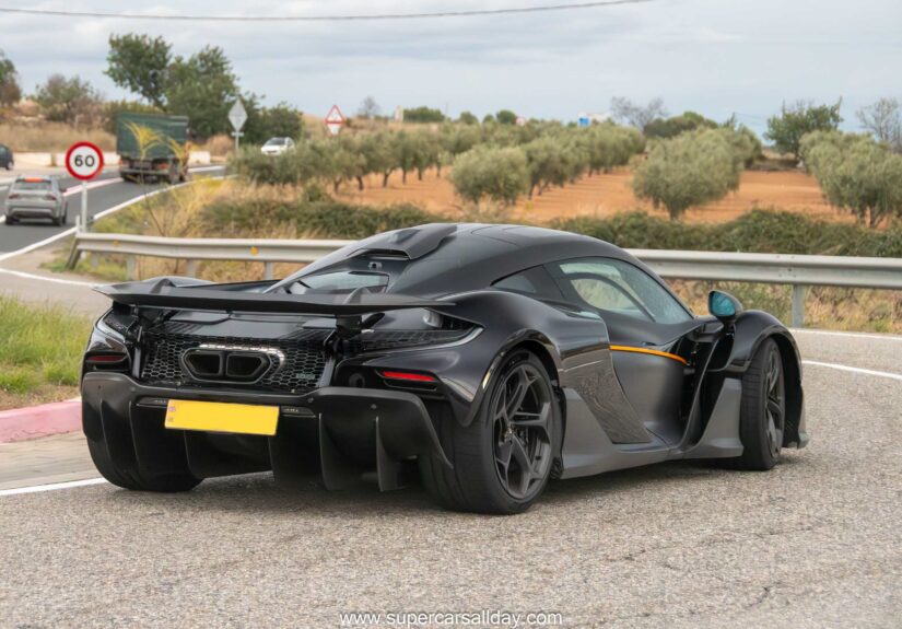 McLaren W1 (4)-Mejorado-NR