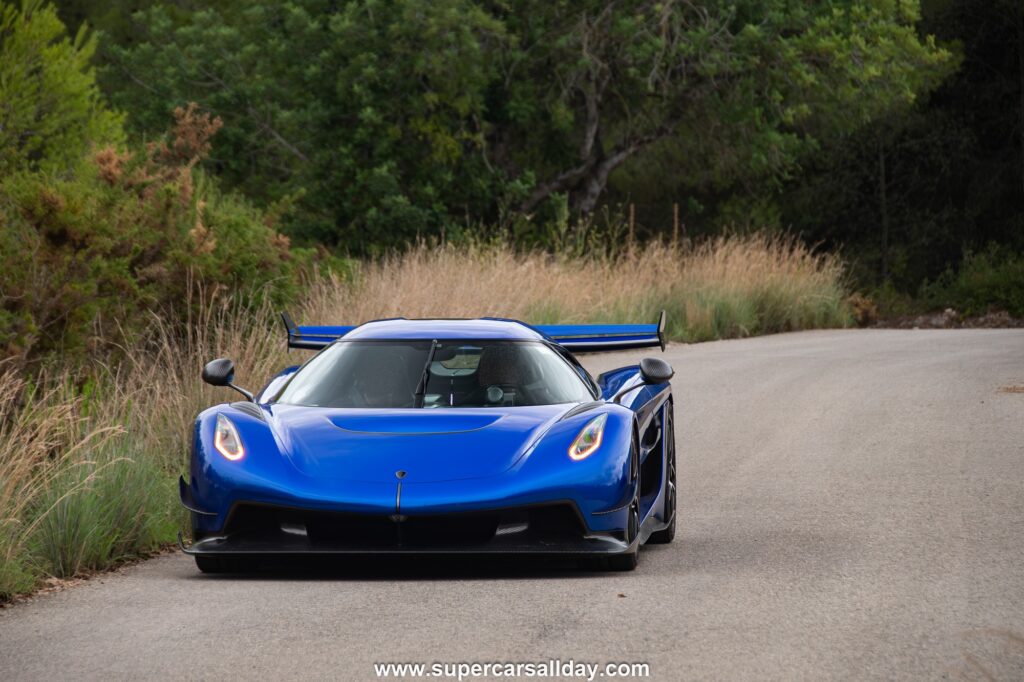 Koenigsegg Sadair's Spear (1)