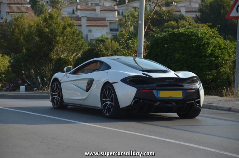 McLaren 570GT (7)